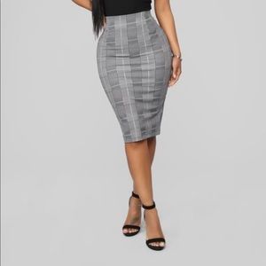 Late To Work Plaid Pencil Skirt
